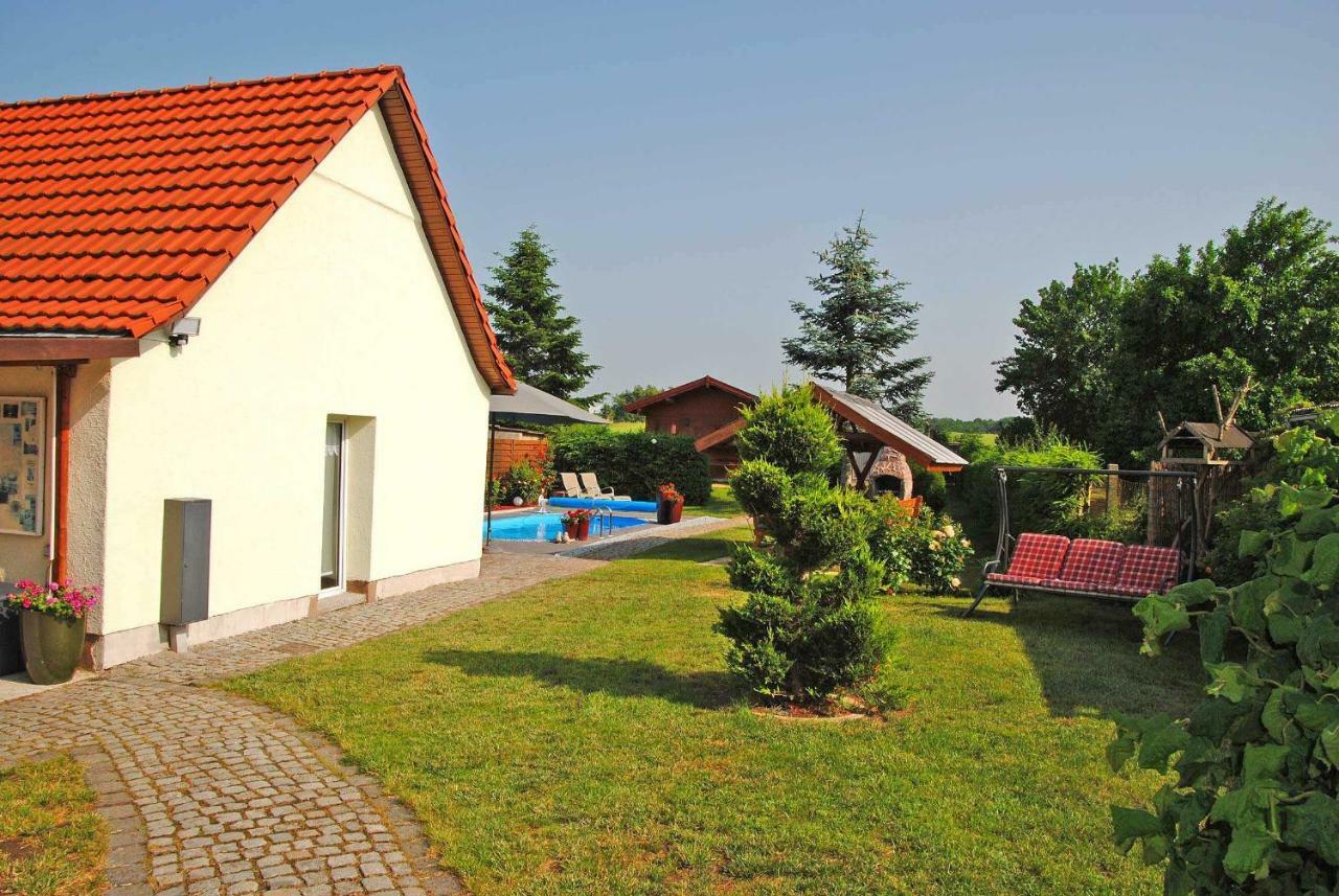 Ferienhauser Mit Pool Kummerow Schw 1010 Esterno foto